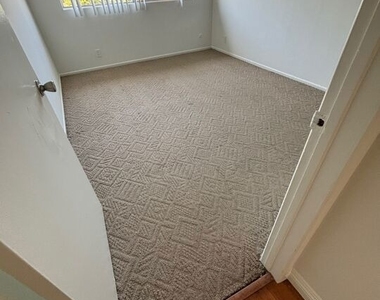 124 N Oxford Avenue - Photo Thumbnail 7