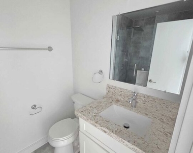 5341 Vantage Avenue - Photo Thumbnail 17