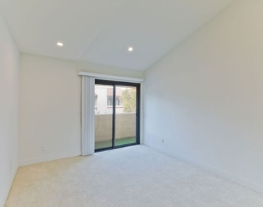 6930 De Celis Place - Photo Thumbnail 6