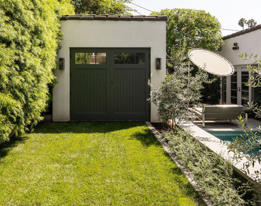 3787 Glenfeliz Boulevard - Photo Thumbnail 47