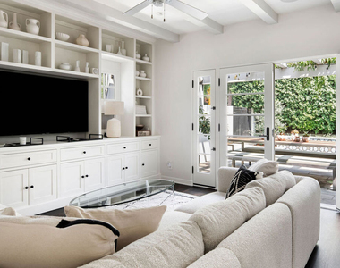 3787 Glenfeliz Boulevard - Photo Thumbnail 18