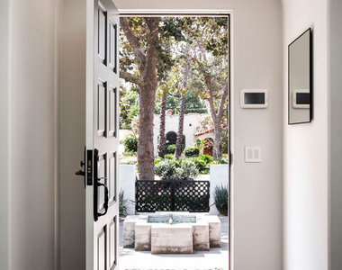 3787 Glenfeliz Boulevard - Photo Thumbnail 52