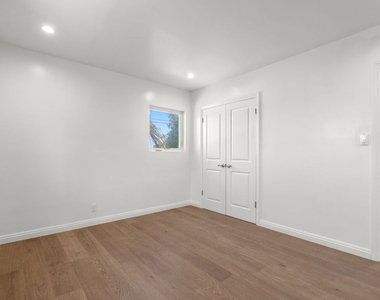616 Sunset Avenue - Photo Thumbnail 6