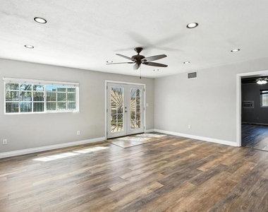 4439 Powderhorn Drive - Photo Thumbnail 17