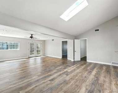 4439 Powderhorn Drive - Photo Thumbnail 16