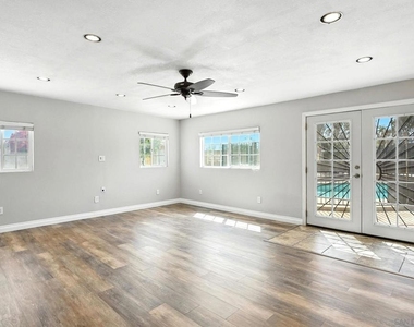 4439 Powderhorn Drive - Photo Thumbnail 18