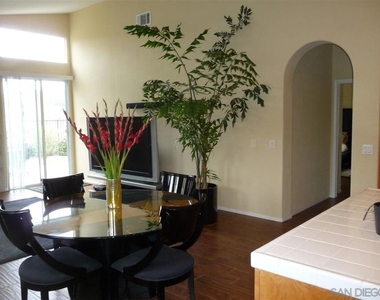 2263 Paseo Saucedal - Photo Thumbnail 5