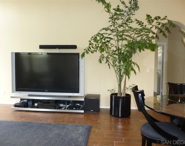 2263 Paseo Saucedal - Photo Thumbnail 7
