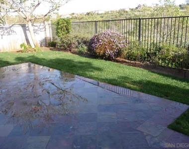 2263 Paseo Saucedal - Photo Thumbnail 9