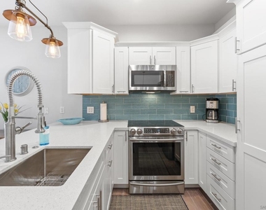 1501 Front Street - Photo Thumbnail 6