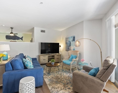 1501 Front Street - Photo Thumbnail 9