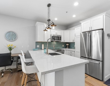 1501 Front Street - Photo Thumbnail 5