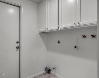 418 Ramble Ridge Drive - Photo Thumbnail 22