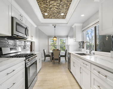 13165 Thomasville Court - Photo Thumbnail 15