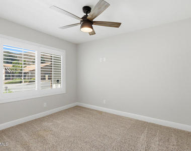 3235 Sierra Drive - Photo Thumbnail 24