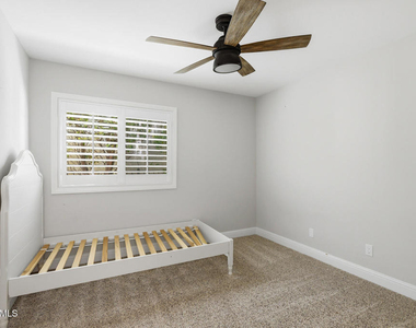 3235 Sierra Drive - Photo Thumbnail 23