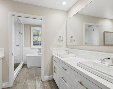 3235 Sierra Drive - Photo Thumbnail 17