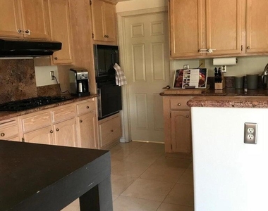 509 Messina Place - Photo Thumbnail 2