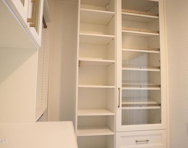 6072 Mandeville Place - Photo Thumbnail 41