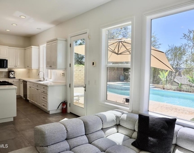 6072 Mandeville Place - Photo Thumbnail 14