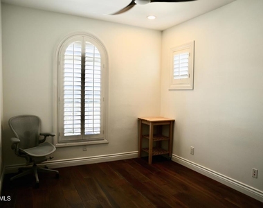 6072 Mandeville Place - Photo Thumbnail 31