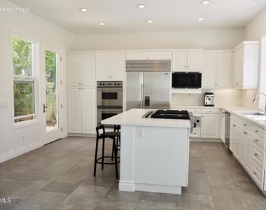 6072 Mandeville Place - Photo Thumbnail 13