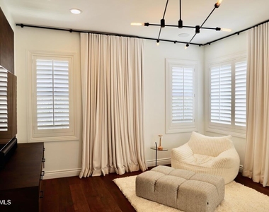 6072 Mandeville Place - Photo Thumbnail 20