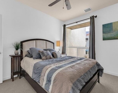 3563 Penny Lane - Photo Thumbnail 21