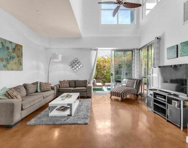 3563 Penny Lane - Photo Thumbnail 9