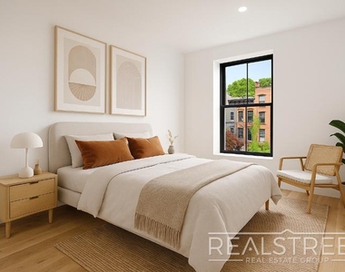 536a Monroe St - Photo Thumbnail 1