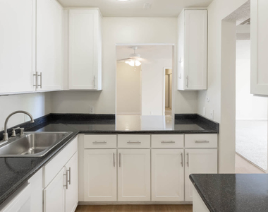 85 West 5th Avenue - Photo Thumbnail 3