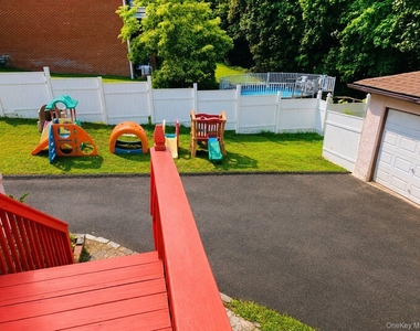 98 Bushey Avenue - Photo Thumbnail 28