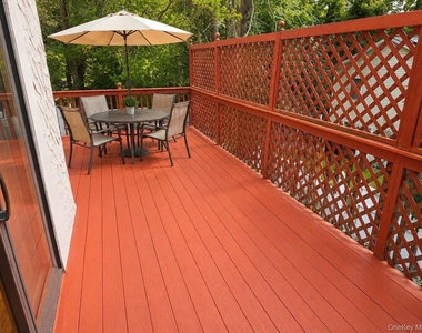 98 Bushey Avenue - Photo Thumbnail 23