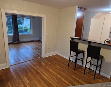 98 Bushey Avenue - Photo Thumbnail 5
