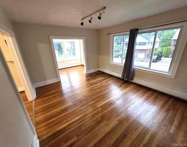 98 Bushey Avenue - Photo Thumbnail 6
