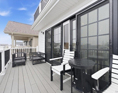 97 Wisconsin Street - Photo Thumbnail 27