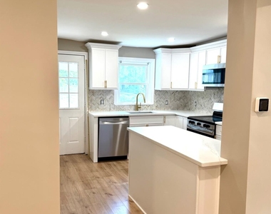 164 Bedford Road - Photo Thumbnail 7
