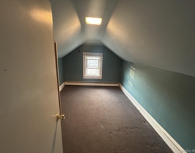 76 Robinwood Avenue - Photo Thumbnail 8