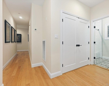 97 Wisconsin Street - Photo Thumbnail 15
