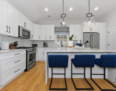 97 Wisconsin Street - Photo Thumbnail 11