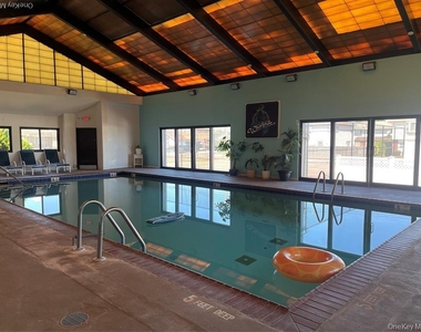 725 Miller Avenue - Photo Thumbnail 15