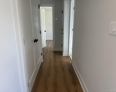 161 Union Avenue - Photo Thumbnail 5
