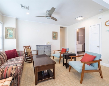 23 Arizona Avenue - Photo Thumbnail 6