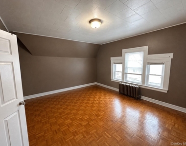8755 114th Street - Photo Thumbnail 9