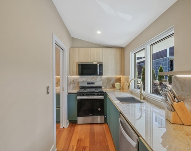 150 Sugar Toms Lane - Photo Thumbnail 15