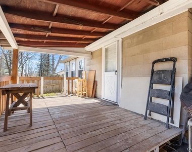 39 Wawanda Avenue - Photo Thumbnail 2