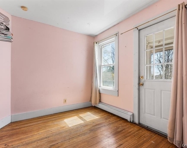 39 Wawanda Avenue - Photo Thumbnail 15