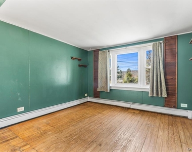 39 Wawanda Avenue - Photo Thumbnail 4