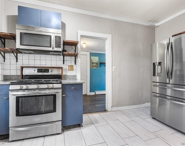 39 Wawanda Avenue - Photo Thumbnail 9