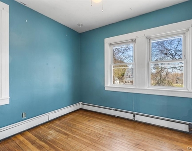 39 Wawanda Avenue - Photo Thumbnail 16